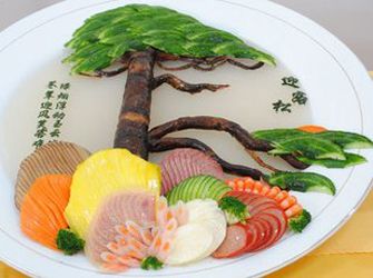 學(xué)生實(shí)習(xí)作品——迎客松，客迎天下